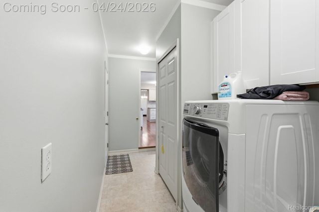 8750 Williamsport Drive, White Lake Charter Township, MI 48386
