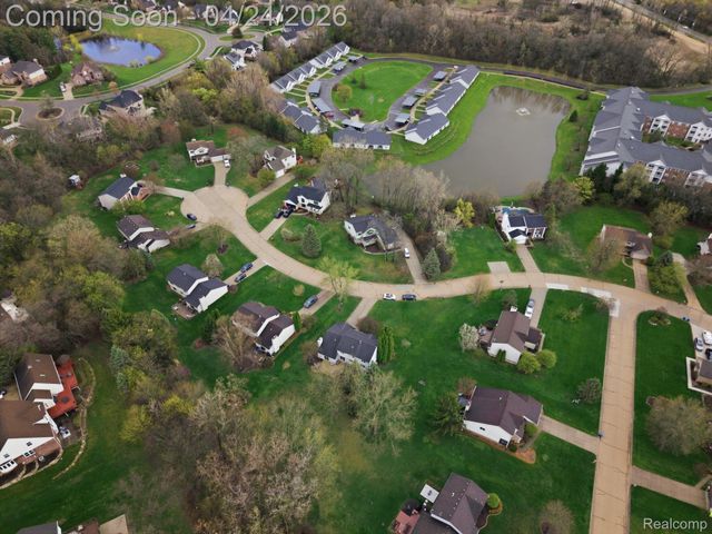 8750 Williamsport Drive, White Lake Charter Township, MI 48386
