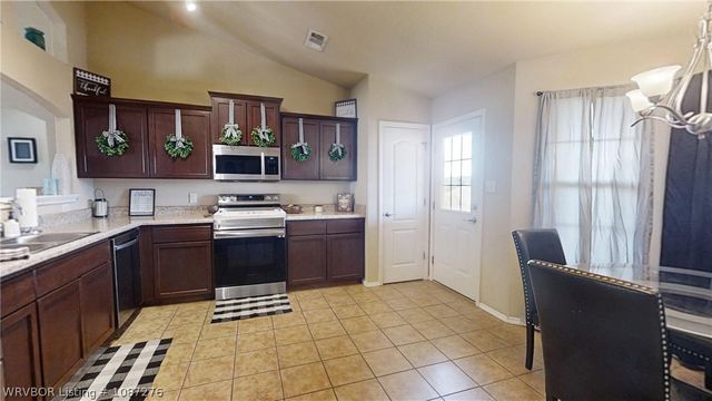 1153 Madeleine Court, Greenwood, AR 72936