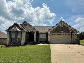 1153 Madeleine Court, Greenwood, AR 72936