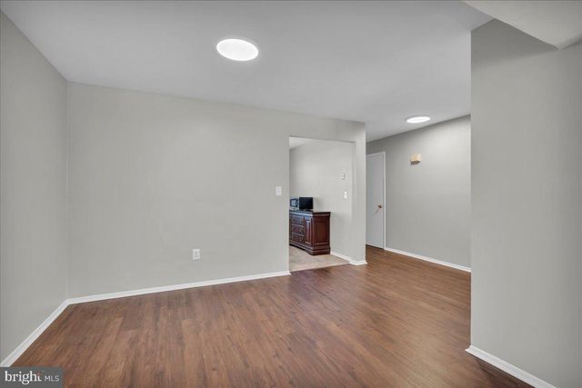 915 SILVER CT, Hamilton, NJ 08690