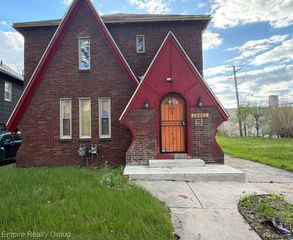16931 Prairie Street, Detroit, MI 48221