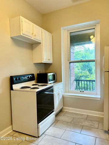 1402 S 6th St 3, Louisville, KY 40208