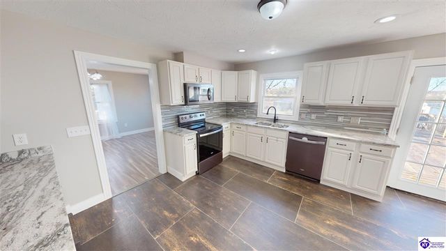 818 Otter Creek Road, Vine Grove, KY 40175