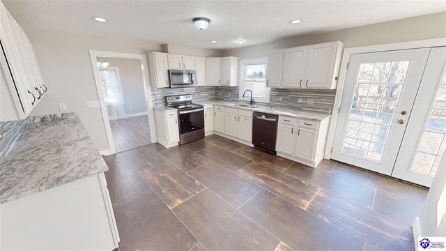 818 Otter Creek Road, Vine Grove, KY 40175
