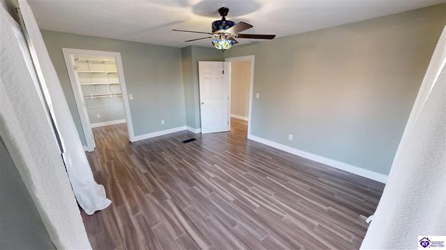 818 Otter Creek Road, Vine Grove, KY 40175