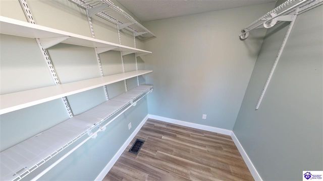 818 Otter Creek Road, Vine Grove, KY 40175