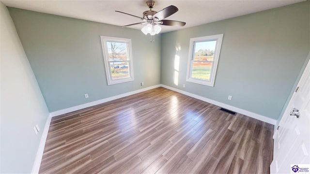 818 Otter Creek Road, Vine Grove, KY 40175