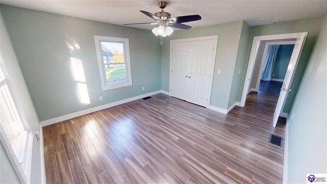 818 Otter Creek Road, Vine Grove, KY 40175