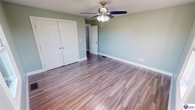 818 Otter Creek Road, Vine Grove, KY 40175