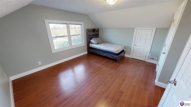 818 Otter Creek Road, Vine Grove, KY 40175