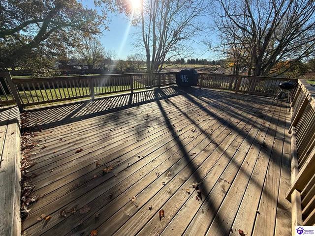 818 Otter Creek Road, Vine Grove, KY 40175