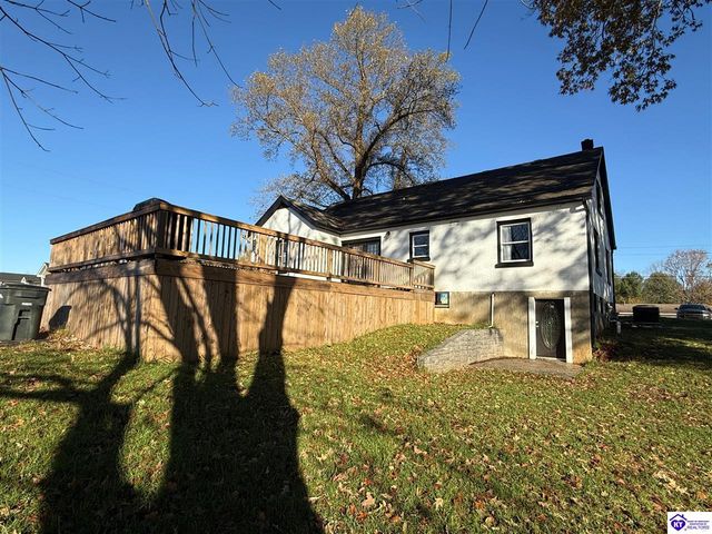 818 Otter Creek Road, Vine Grove, KY 40175