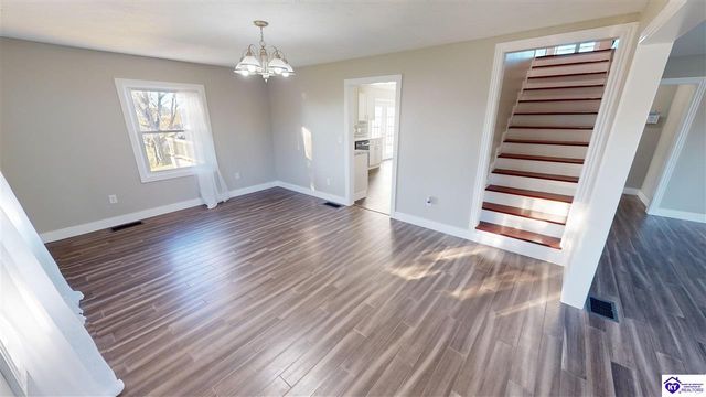 818 Otter Creek Road, Vine Grove, KY 40175