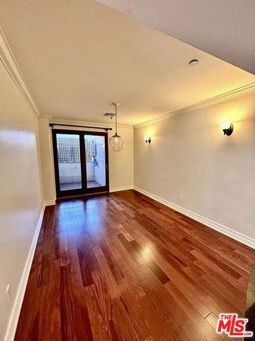 122 N Clark Drive 206, Los Angeles, CA 90048