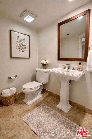 122 N Clark Drive 206, Los Angeles, CA 90048