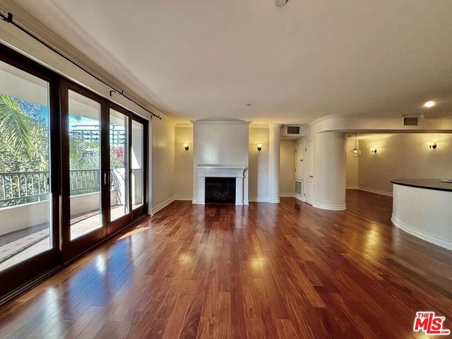 122 N Clark Drive 206, Los Angeles, CA 90048