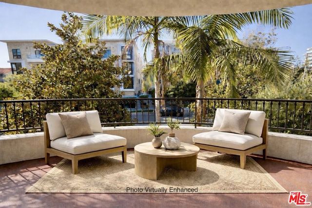 122 N Clark Drive 206, Los Angeles, CA 90048