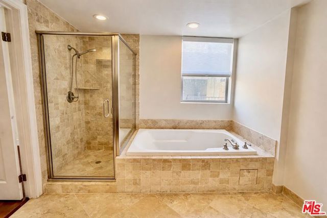 122 N Clark Drive 206, Los Angeles, CA 90048