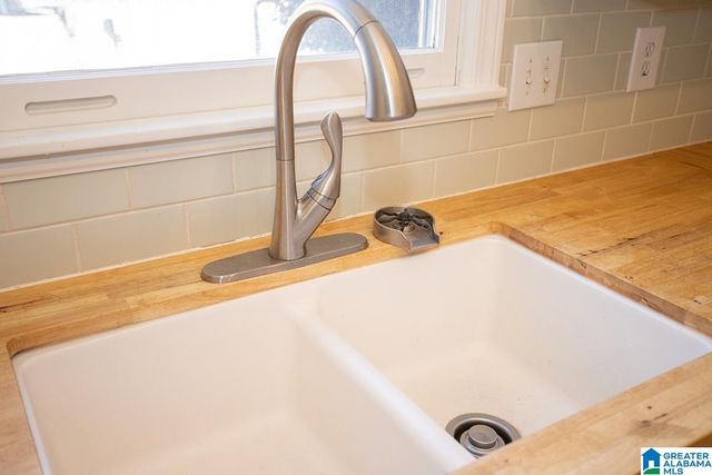 3432 WISTERWOOD LANE, Birmingham, AL 35216