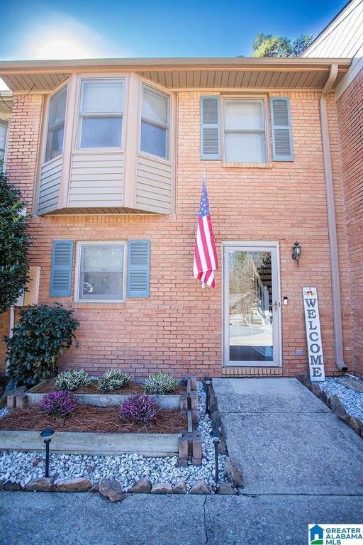 3432 WISTERWOOD LANE, Birmingham, AL 35216