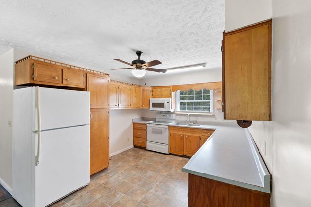 1065 Copper Creek Road, Berea, KY 40403