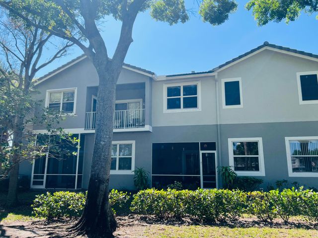 3025 Grandiflora Drive, Greenacres, FL 33467