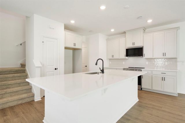 1633 GREENLEAF WOODS COVE, Oviedo, FL 32765