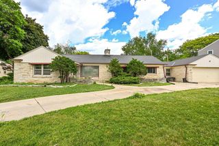 5340 W Melvina STREET, Milwaukee, WI 53216