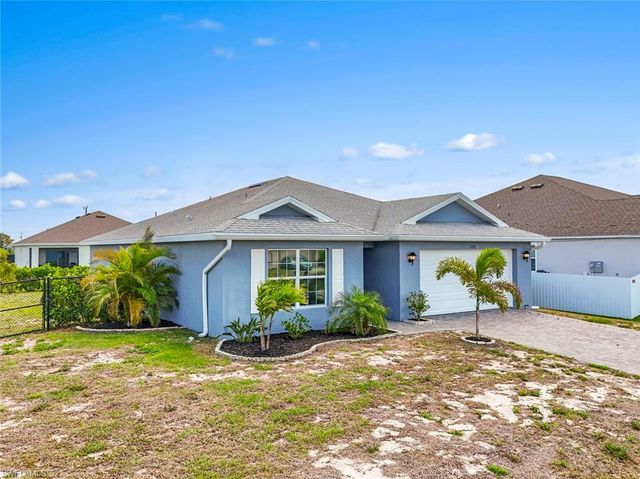 1319 NW 14th PL, Cape Coral, FL 33993