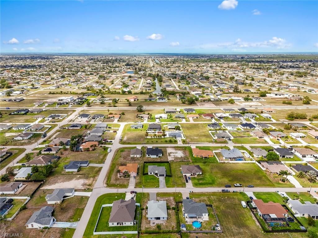 Image 32 of property listing at 1319 NW 14th PL, Cape Coral, FL 33993