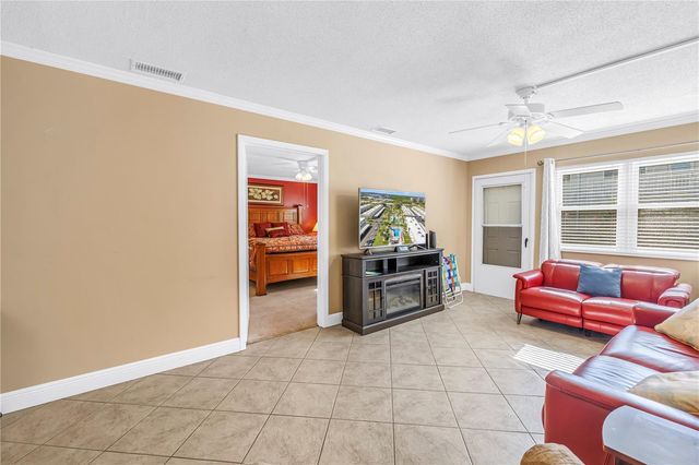 5287 81ST STREET N 5, St Petersburg, FL 33709