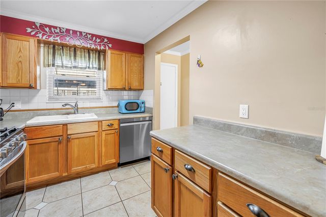 5287 81ST STREET N 5, St Petersburg, FL 33709