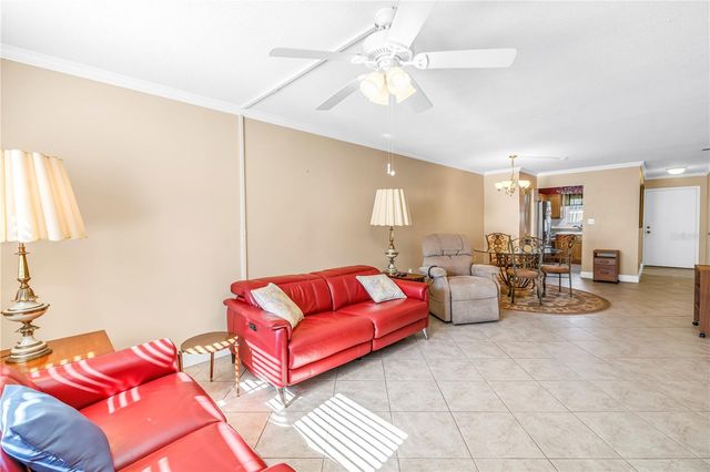 5287 81ST STREET N 5, St Petersburg, FL 33709