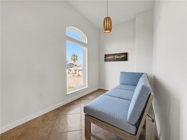 13945 Dasmarinas Dr, Corpus Christi, TX 78418