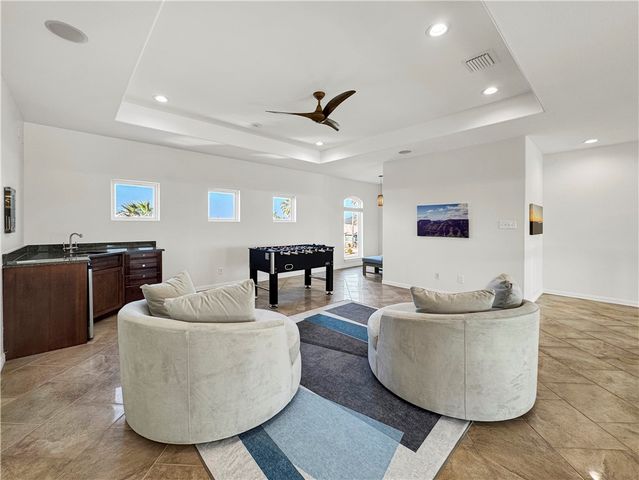 13945 Dasmarinas Dr, Corpus Christi, TX 78418