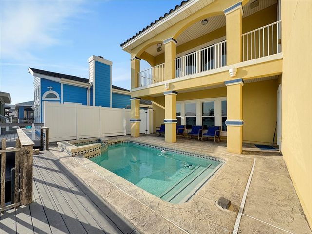 13945 Dasmarinas Dr, Corpus Christi, TX 78418