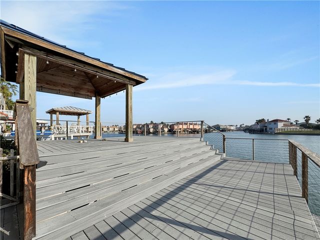 13945 Dasmarinas Dr, Corpus Christi, TX 78418