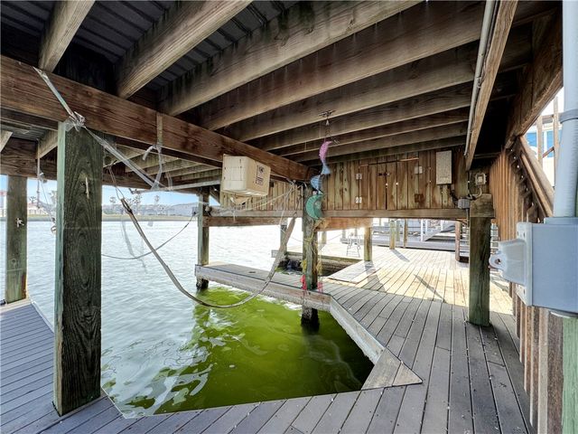 13945 Dasmarinas Dr, Corpus Christi, TX 78418