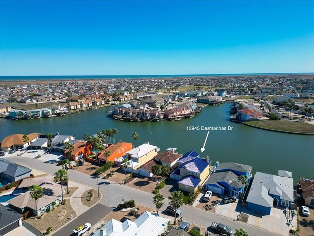 13945 Dasmarinas Dr, Corpus Christi, TX 78418