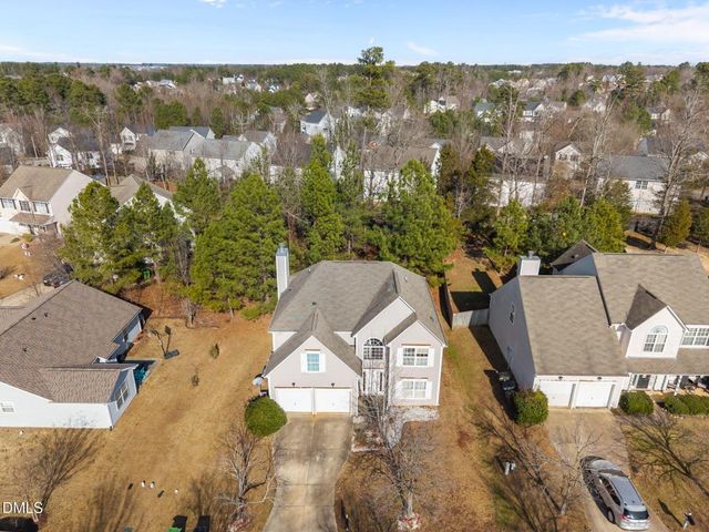 524 Texanna Way, Holly Springs, NC 27540