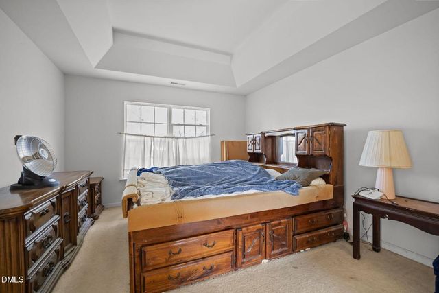 524 Texanna Way, Holly Springs, NC 27540