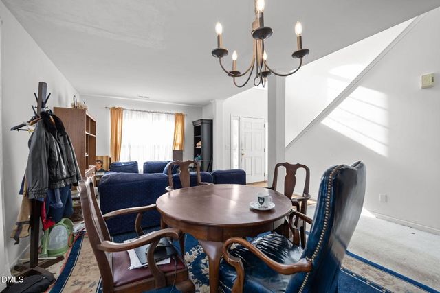 524 Texanna Way, Holly Springs, NC 27540