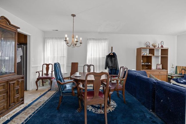 524 Texanna Way, Holly Springs, NC 27540