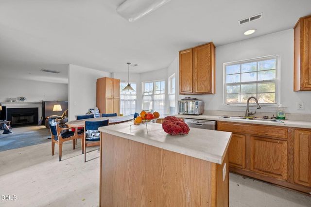 524 Texanna Way, Holly Springs, NC 27540