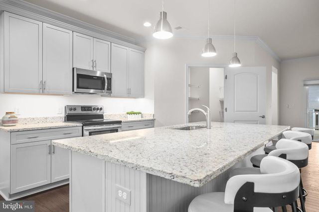 6708 BIG LAUREL LN, Fredericksburg, VA 22407