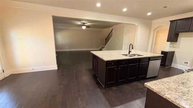 1197 Creek Crossing Drive, Mcdonough, GA 30252