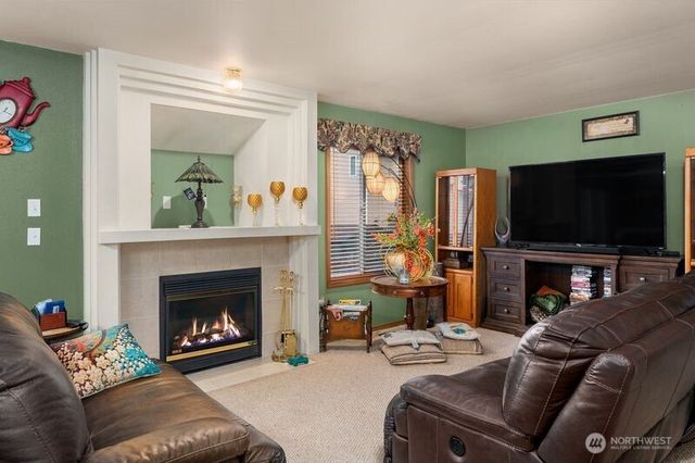 1609 200th Street Ct E, Spanaway, WA 98387