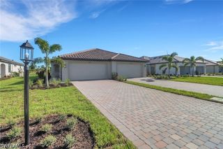 19592 Hinkley DR, Estero, FL 33928