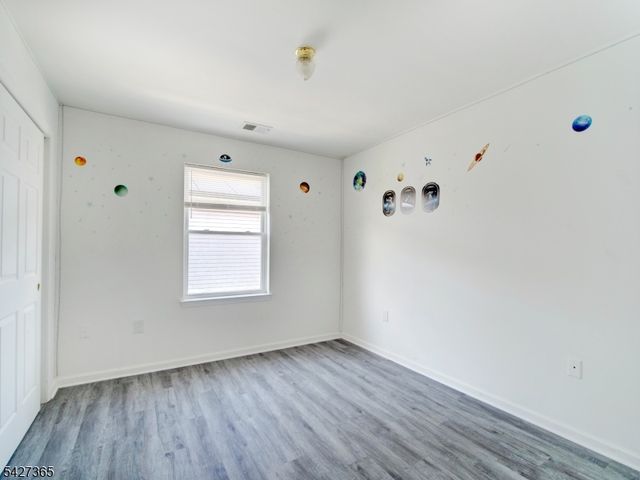 56 Kent St, Newark City, NJ 07108